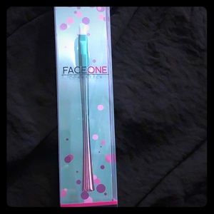 Lip Brush